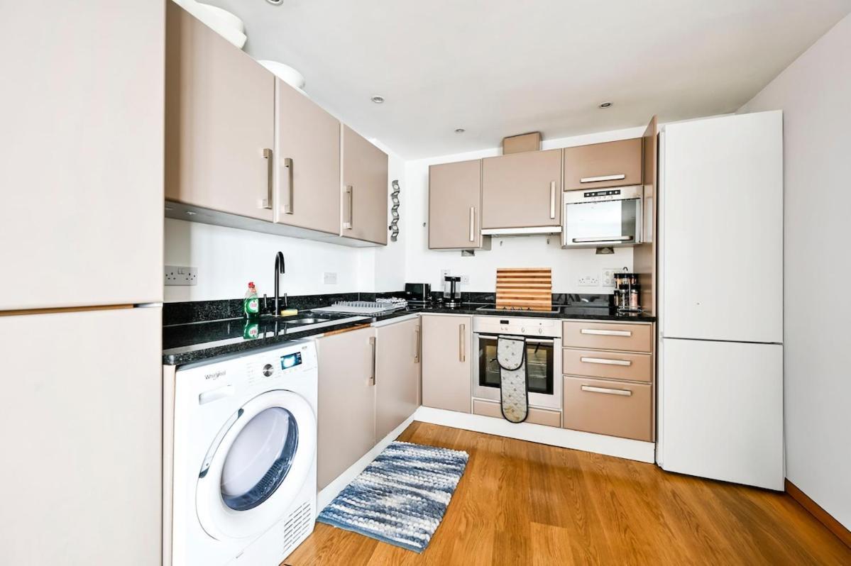 Bridge, Borough Market Apartment